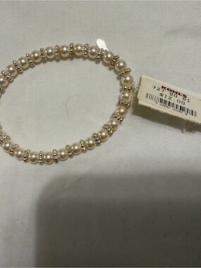 Pearl Stretch Bracelet with silver